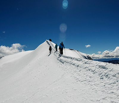 Climb Pumarinri (5450 m)